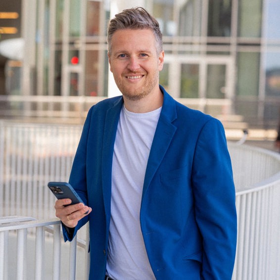 Jimmi Henvig_Context&.jpg