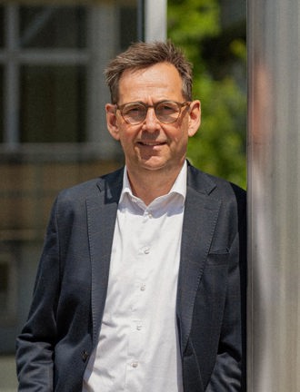 Mads Højborg_Context&.jpg