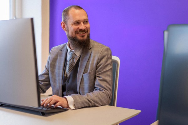 Mikkel Mellum Hviid_Context&.jpg